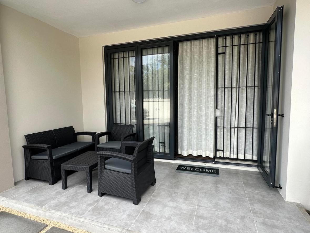 Seasand-Entire Luxury 3 Bd Condo - Close To Beach Flic-en-Flacq Esterno foto
